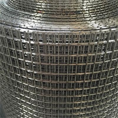 Υψηλής ποιότητας 1/2 σε X 1/2 σε PVC επικαλυμμένο γαλβανισμένο συγκολλημένο συρματόπλεγμα ρολό για φράχτες κηπουρική ζώα κλουβιά