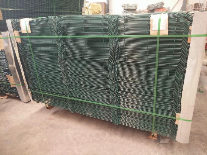 Green 3d V Bending Curved Welded Wire Mesh Fence Panel Hot Galvanized